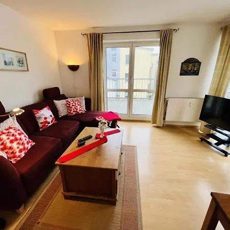 Wintergarten-appartement, Warnemuende *
